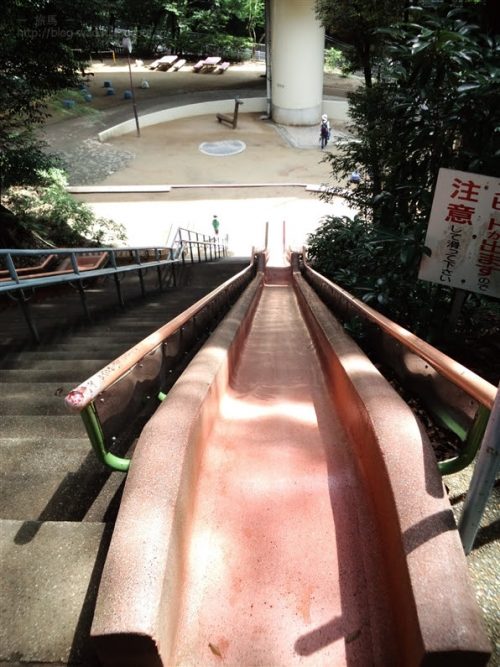 須磨離宮公園の高速滑り台