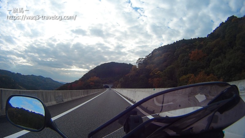 九州自動車道を走る